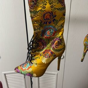 Floral Embroidered Stiletto Boots